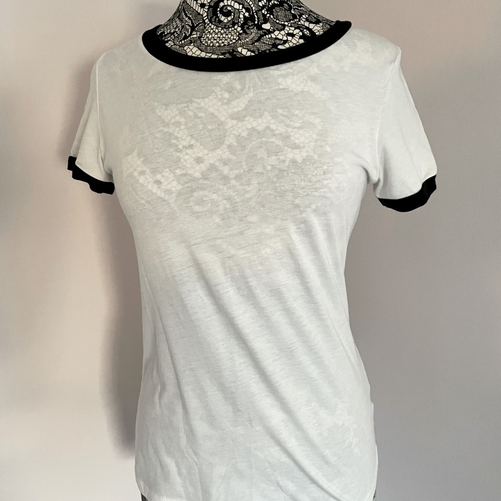 Mossimo Supply White Tee Medium